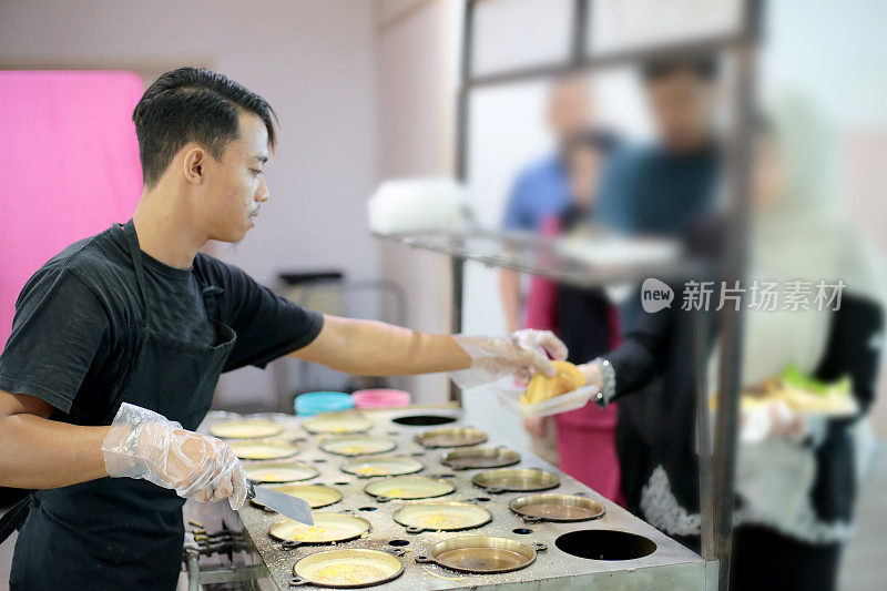 东南亚:小型企业-马来西亚本地食物“Apam Balik”